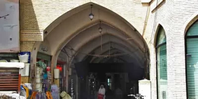 راهنمای خرید در بازار بزرگ قم؛ از سوغاتی‌های خاص تا مغازه‌های قدیمی